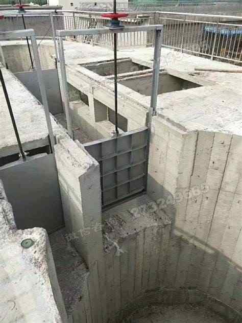 库伦旗双吊点铸铁机闸一体闸门