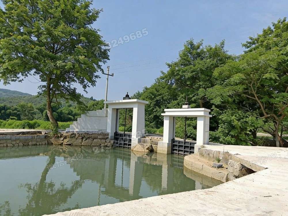 三台县水库双门铸铁闸门