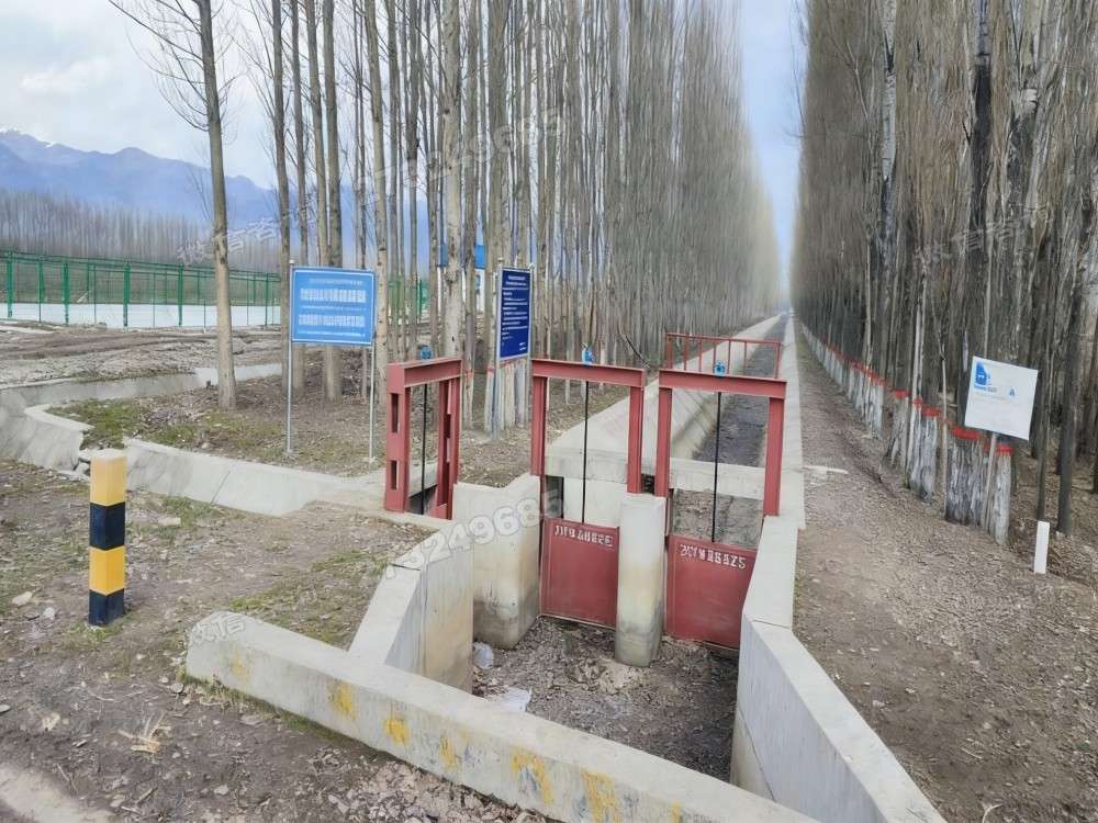 三联渠道闸门