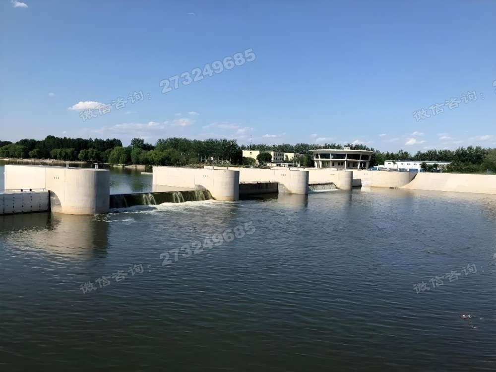 平泉闸站液压钢坝